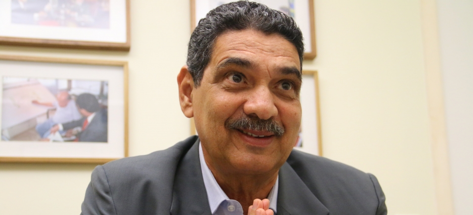 João Paulo, pré-candidato do PCdoB à Prefeitura de Olinda, recebe apoio do PT