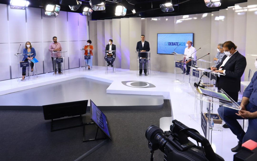 Wadson Ribeiro defende educação plural e democrática em debate em Belo Horizonte