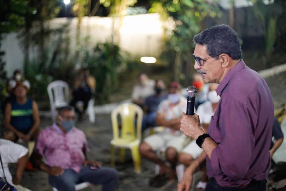 João Paulo se reúne com lideranças para debater o carnaval 2021 em Olinda