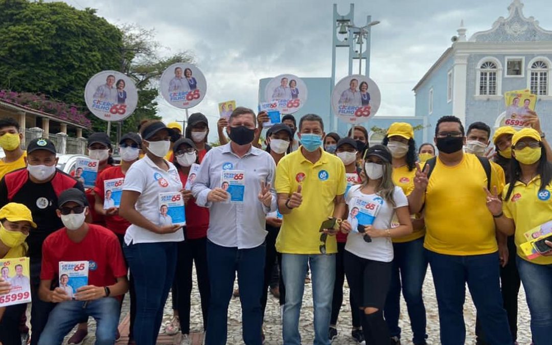 Cícero Filho visita bairro Bebedouro e lamenta condições de vida da população de Maceió