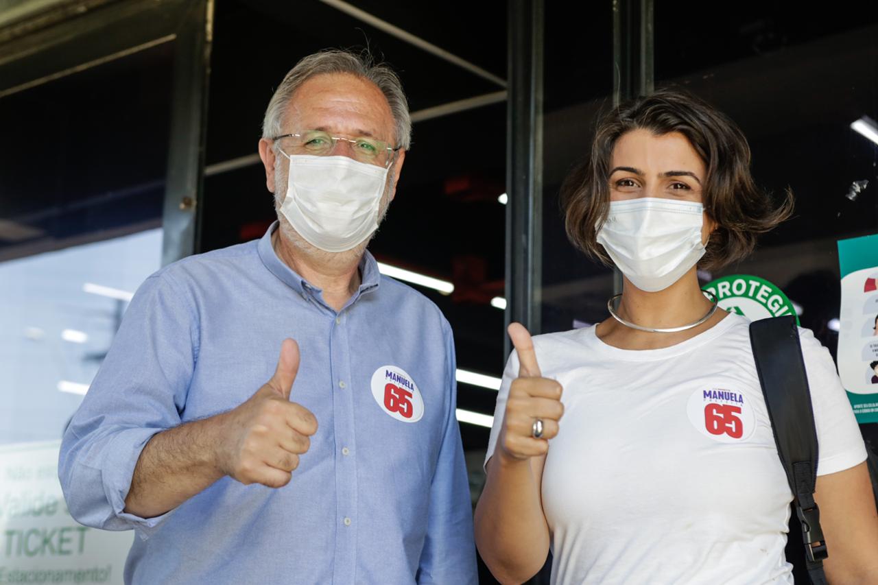 Manuela defende desenvolvimento com proteção social para Porto Alegre