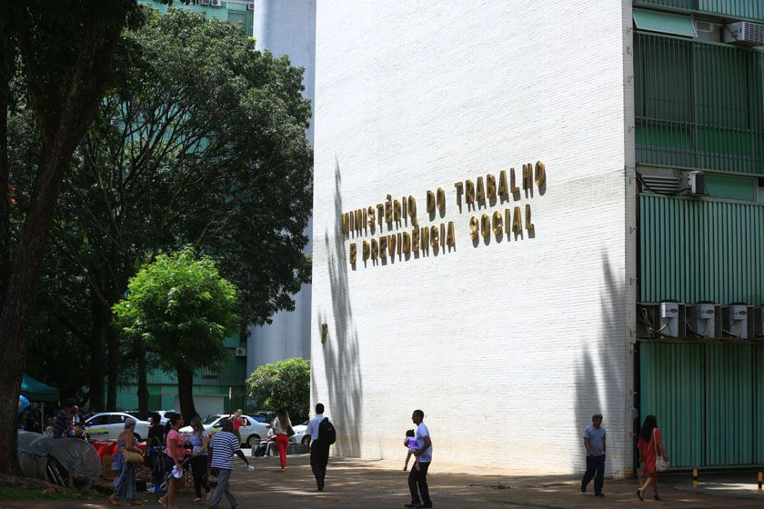 Sinait comunica ao Ministério do Trabalho entrega de cargos de chefia