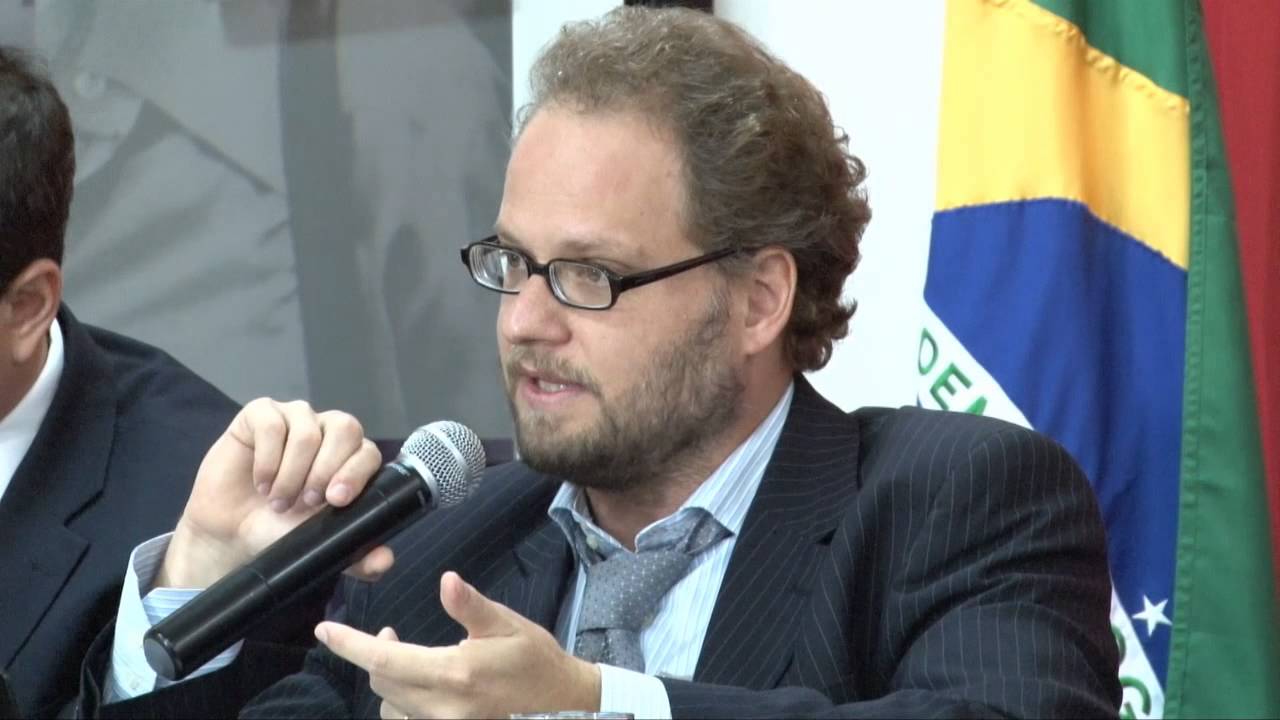 “O pão vai encarecer”, alerta professor André Modenesi