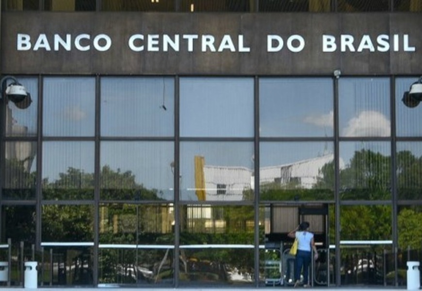 Funcionários do Banco Central aprovam greve por tempo indeterminado