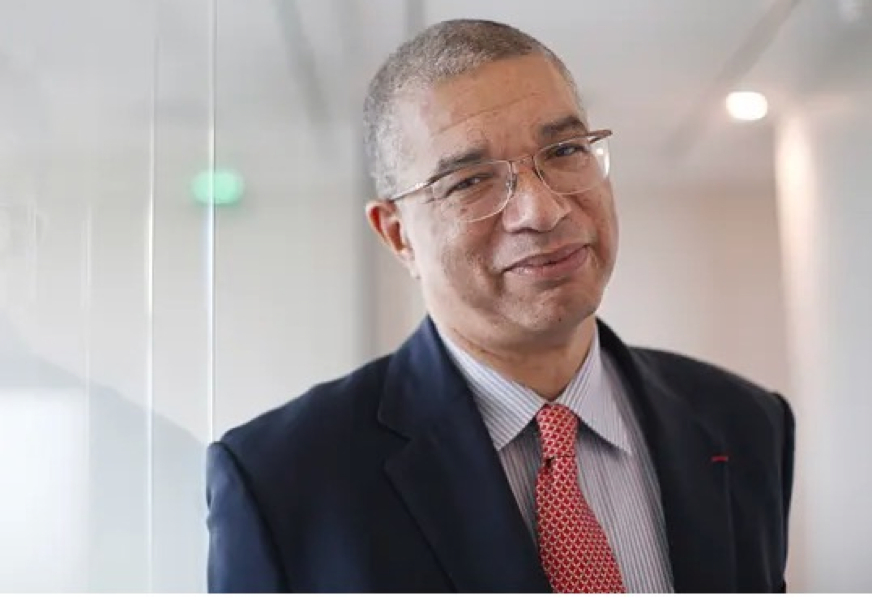 Zinsou: “russos foram os únicos europeus que descolonizaram a África”