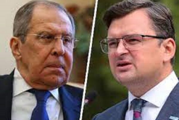 Lavrov e chanceler ucraniano se reúnem pela 1ª vez na Turquia