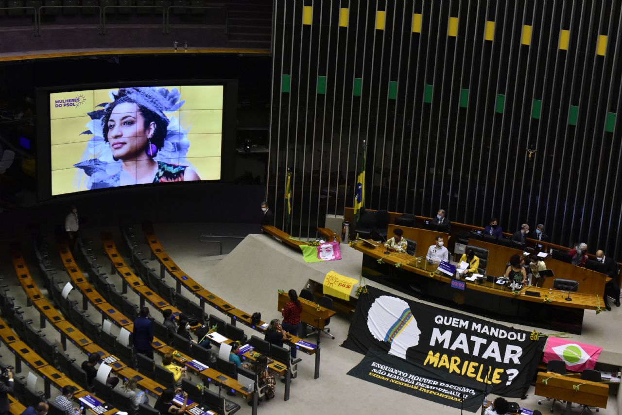 Marielle Franco é homenageada em sessão solene na Câmara