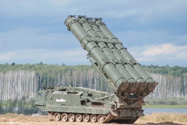 Rússia tira de operação sistema S-300 entregue a Kiev pela Otan