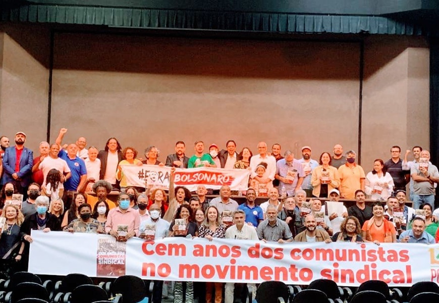 Livro ‘Cem Anos dos Comunistas no Movimento Sindical’ é lançado em SP