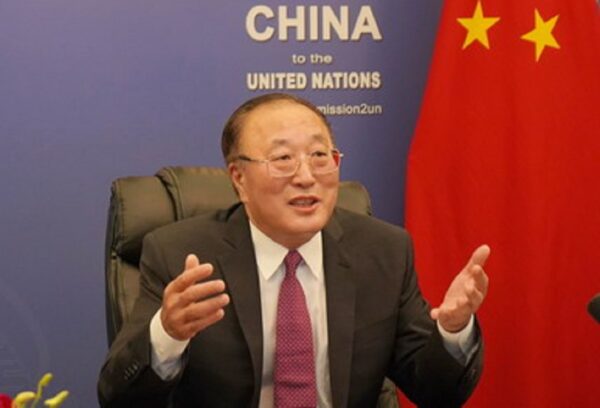 China condena suspensão da Rússia do Conselho de DH da ONU