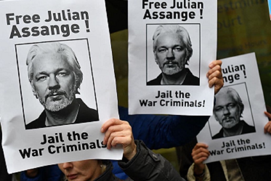 Entidades pedem a governo britânico que recuse extradição de Assange