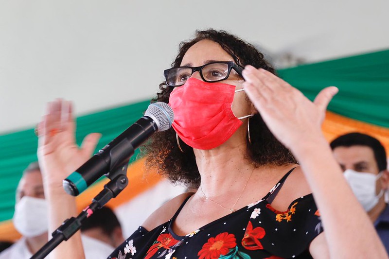 Luciana: veto à Lei Paulo Gustavo é descaso de Bolsonaro com cultura