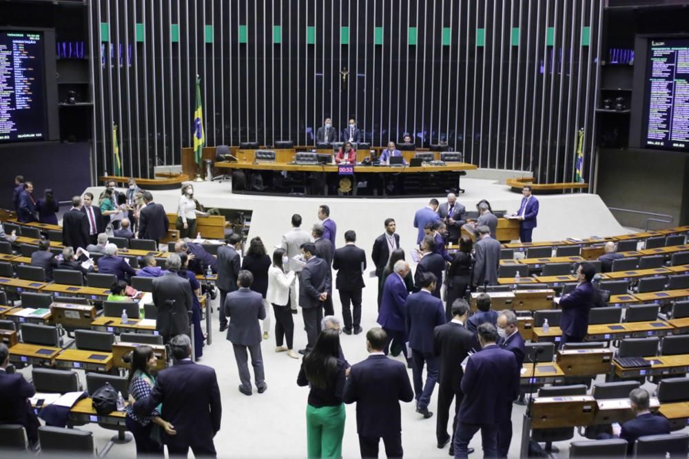 Concluída votação de MP que garante internet para estudantes carentes