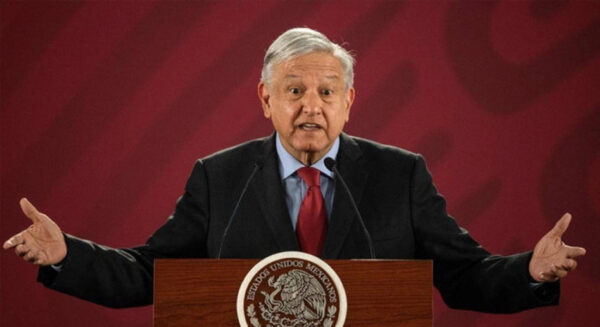 México: Obrador vence referendo e celebra “vitória da democracia”