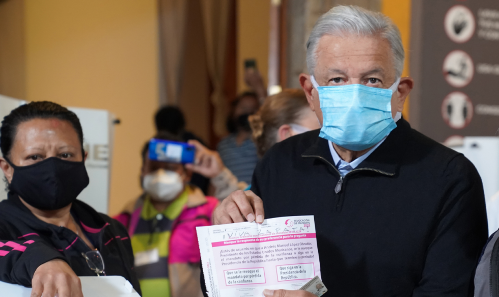 Obrador tem 90% de apoio popular em consulta inédita no México