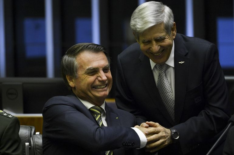 PF: Bolsonaro e seus auxiliares maquinaram contra urnas eletrônicas