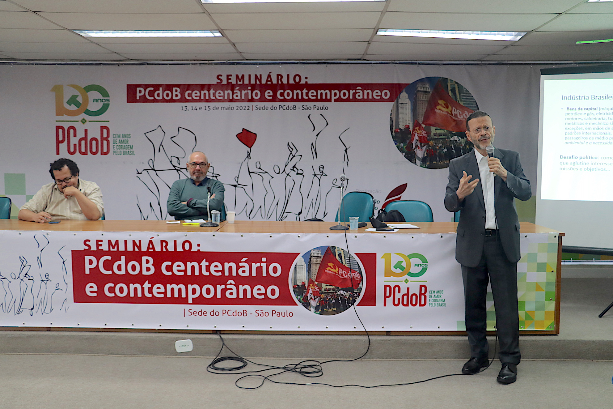 Partido Comunista tem cem anos de contribuição ao desenvolvimentismo