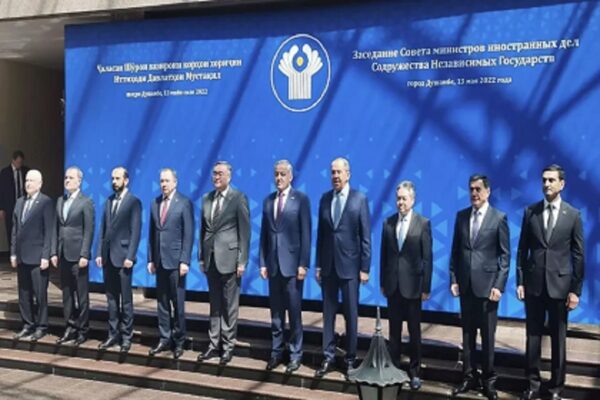 Lavrov: o que se decide hoje é se mundo será multipolar ou neocolonial