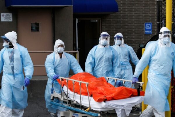 EUA chega à marca recorde de 1 milhão de mortos por Covid-19