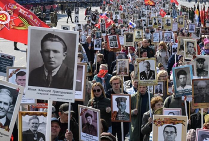 Moscou: Um milhão festejam vitória contra o nazismo e repudiam Otan