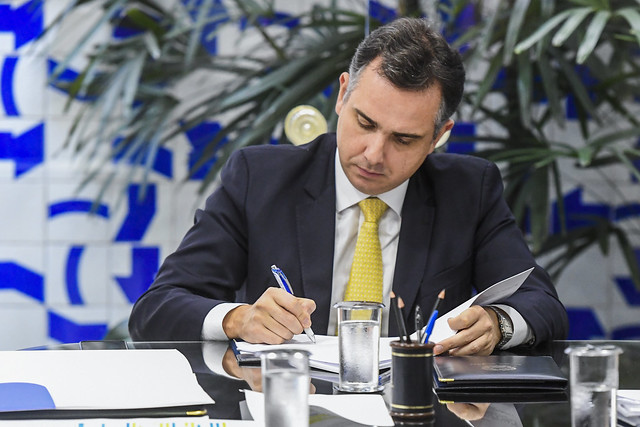Rodrigo Pacheco condena “bravata” contra o STF e as eleições