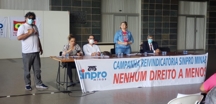 Os jornais e a greve dos professores