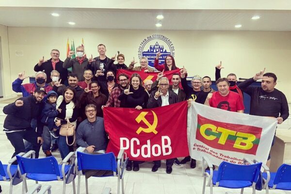 PCdoB-SC: Giovana Mondardo é pré-candidata a deputada federal