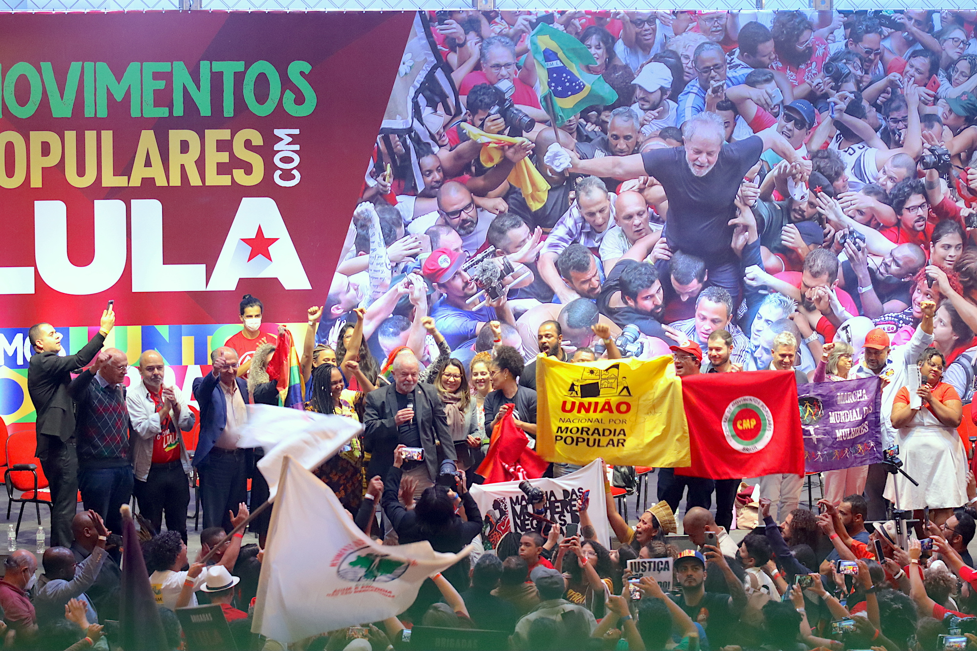 Lula surpreende com mensagem a Petro, da Colômbia