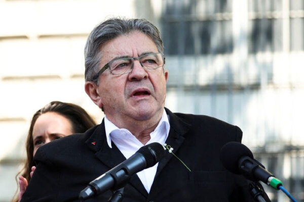 Esquerda unida vence 1º turno de eleições parlamentares na França