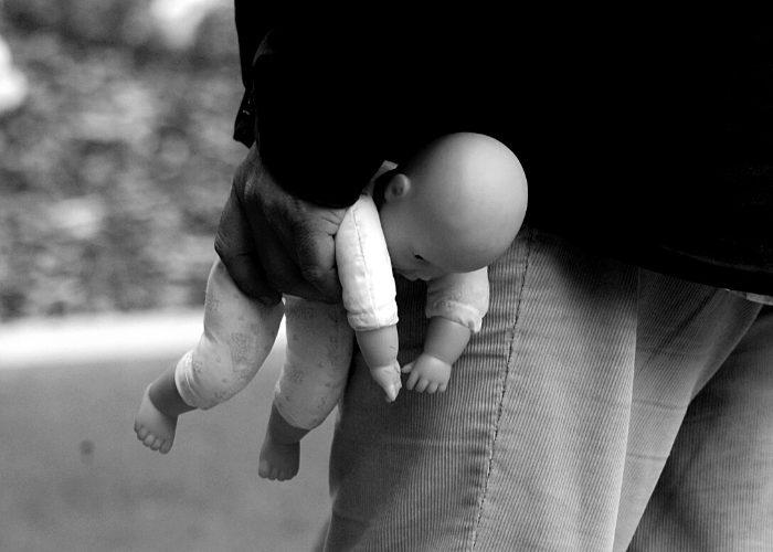 Caso de menina impedida de abortar após estupro é descaso com infância