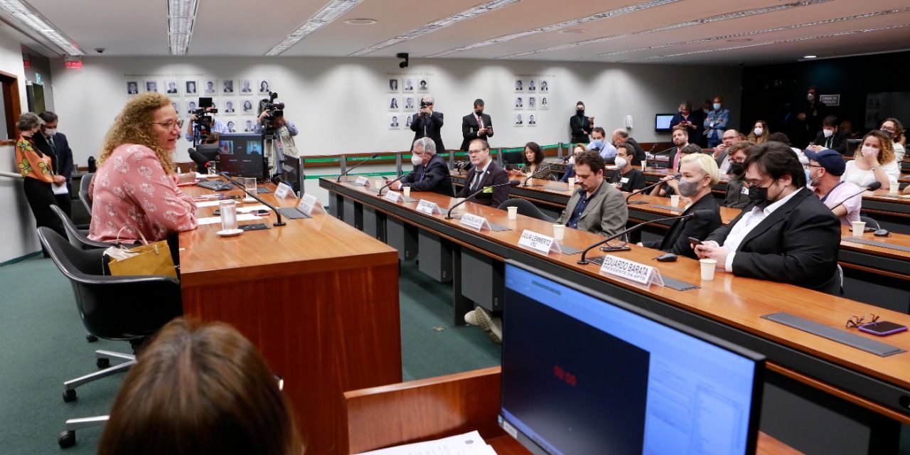 Artistas, produtores e deputados pedem derrubada de vetos de Bolsonaro