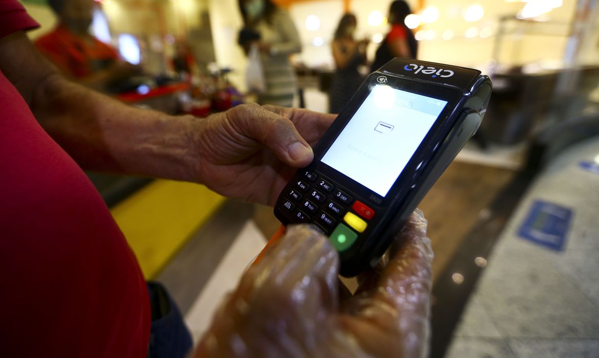 Inadimplência dos brasileiros é a maior desde 2016