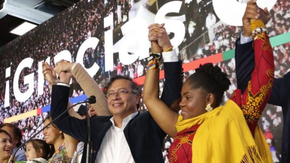 Lideranças do PCdoB comemoram vitória da esquerda na Colômbia