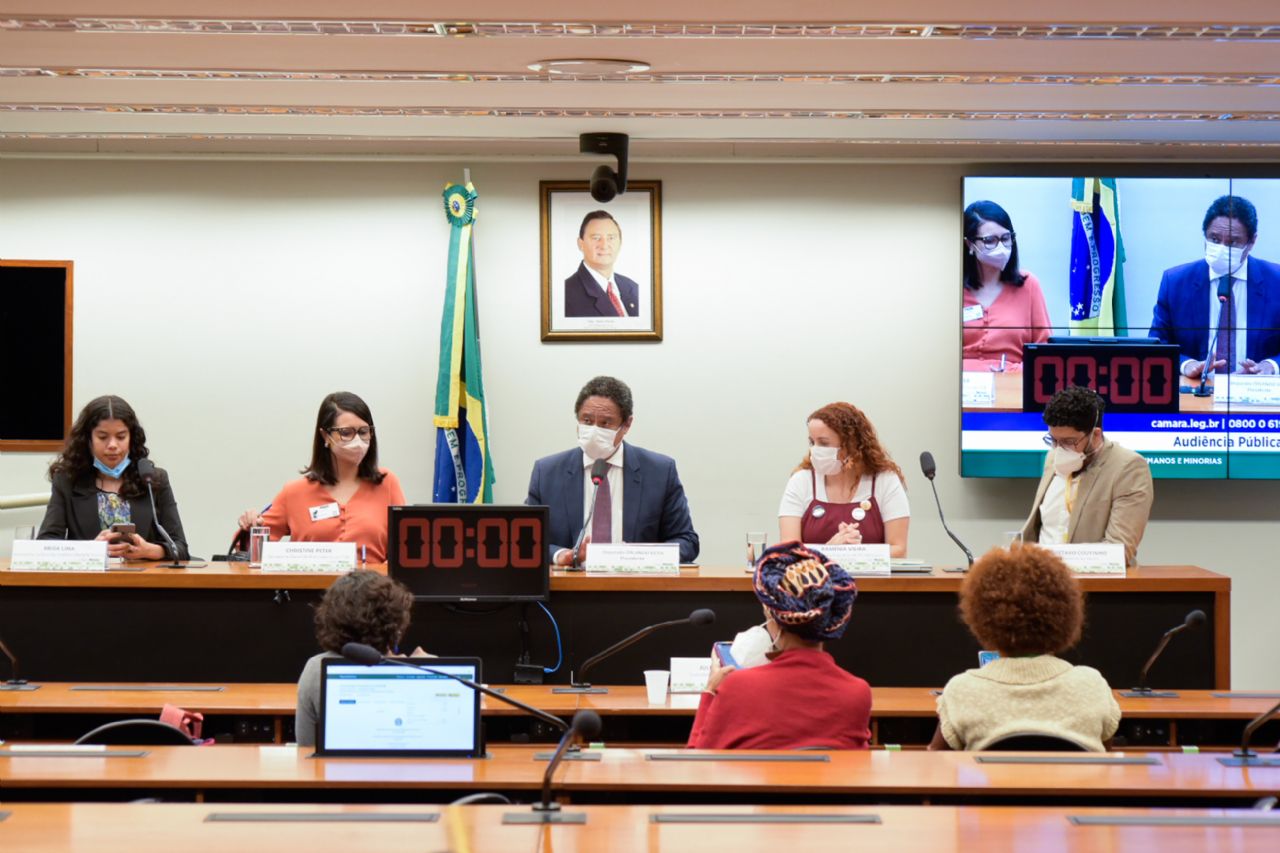 Seminário reúne sugestões contra ataques à democracia