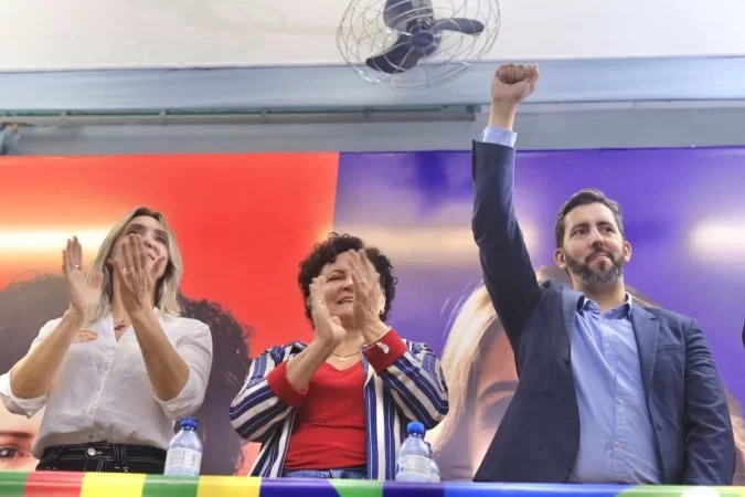 Federação oficializa candidatura de Leandro Grass ao governo do DF
