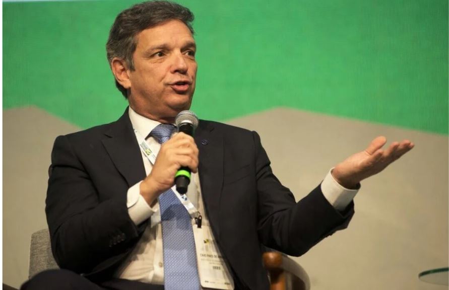 Frente Parlamentar, FUP e Anapetro entram com ação contra nomeação