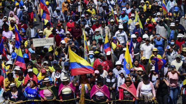 Equador comemora conquistas do levante após firmar “Ato pela Paz”