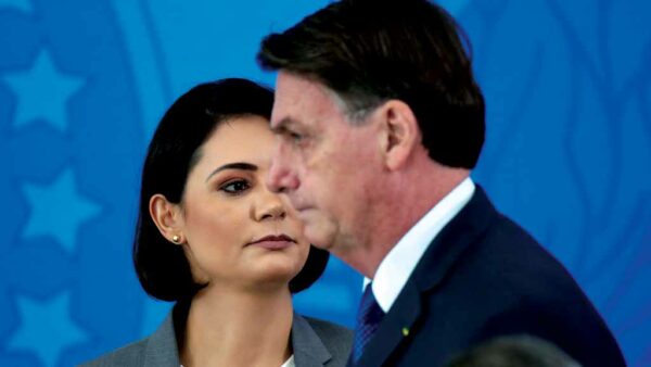 Recife: vereadores recusam medalha para Michelle Bolsonaro por 16 a 9