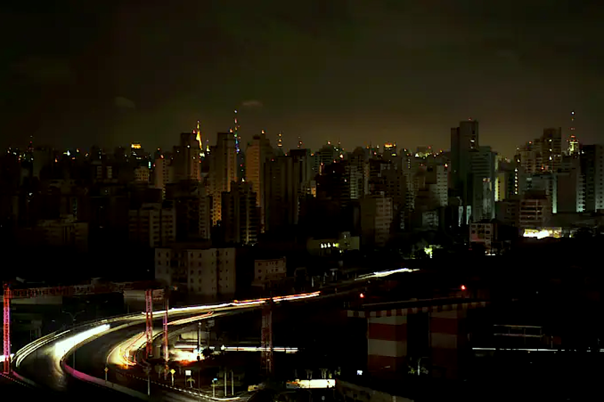 Venda da Eletrobras é ameaça à governabilidade