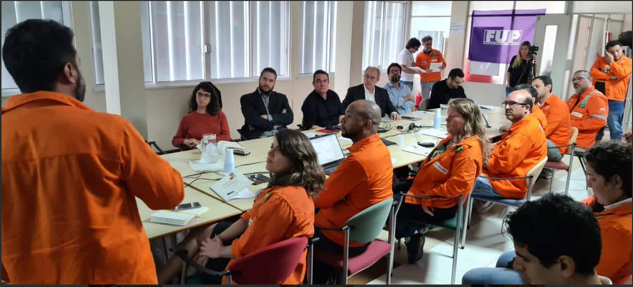 Petroleiros debatem programa da Frente Vamos Juntos pelo Brasil
