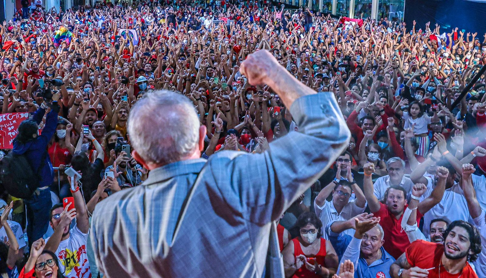 Apoio de Anitta faz aumentar popularidade de Lula nas redes