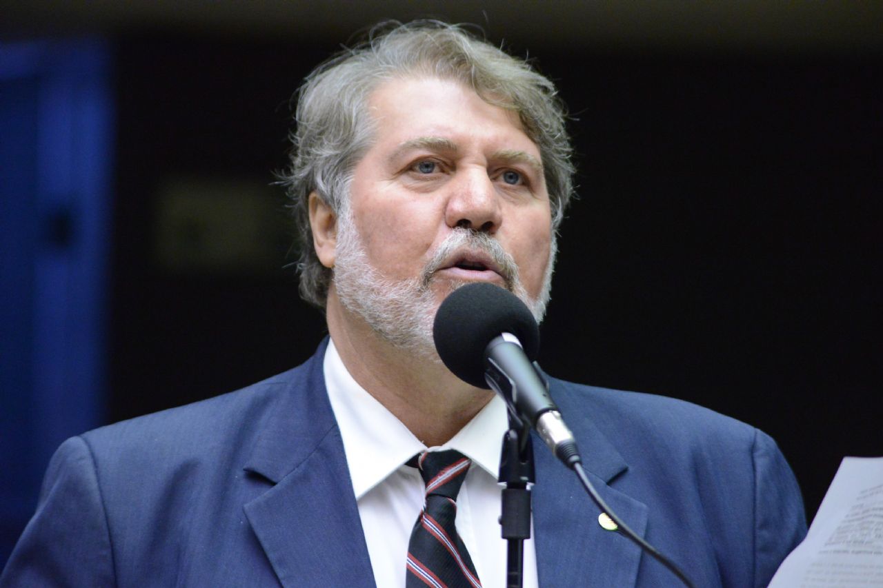 PCdoB defende ganho real do salário mínimo na LDO
