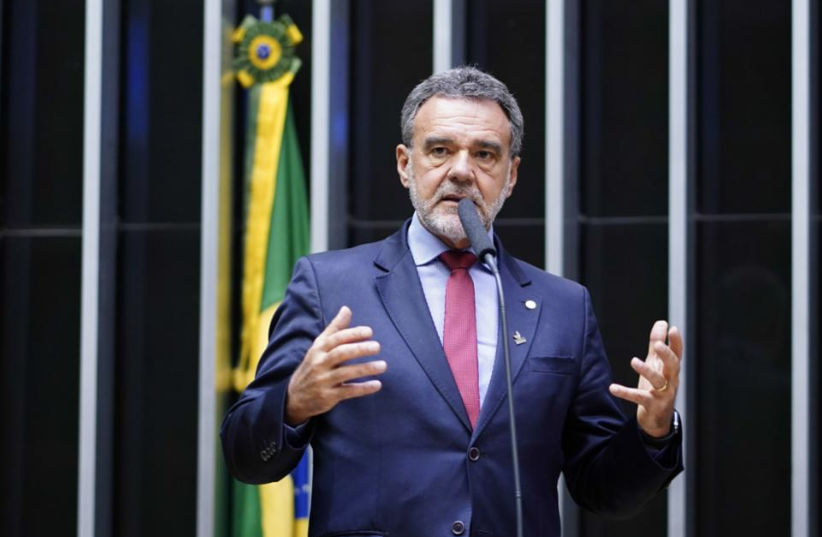 Daniel: Brasil seguirá em frente e Bolsonaro irá para lixo da história
