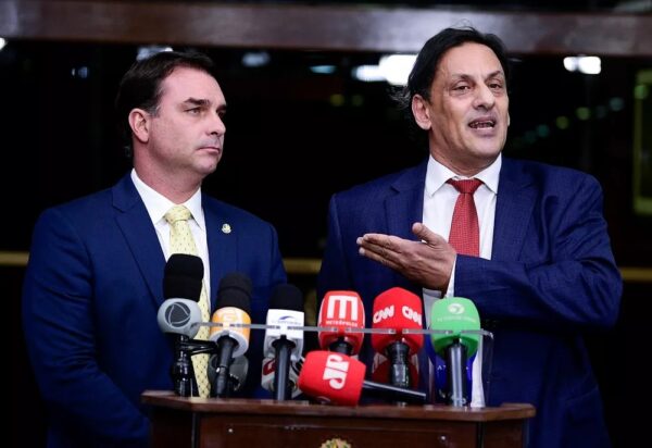 Wassef diz que Flavio é ‘vítima de organização criminosa’ chamada Coaf