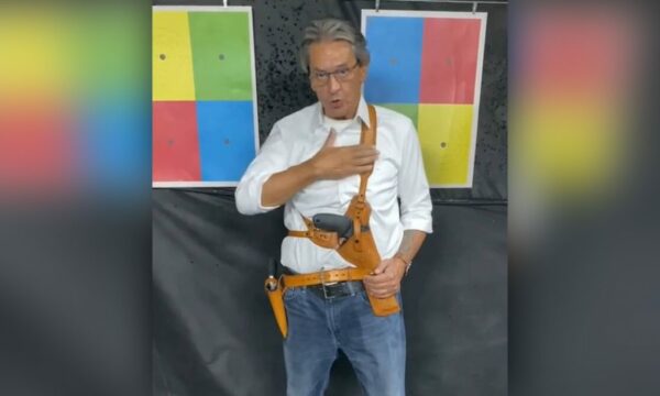 Miliciano Roberto Jefferson agride ministros do STF