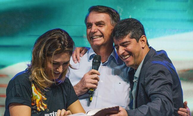 Guru de Michelle Bolsonaro acobertou golpe de quase R$ 1 milhão