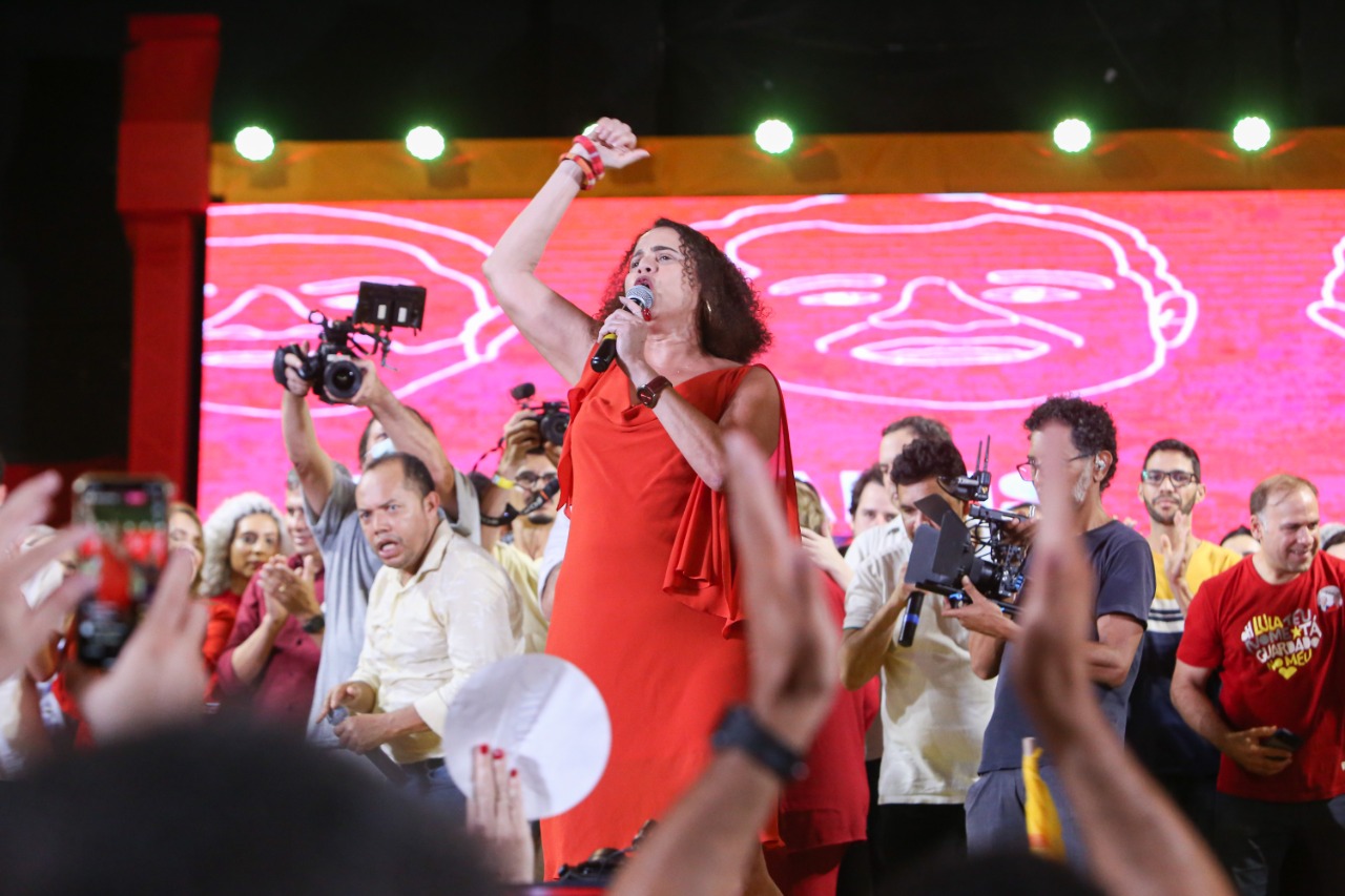Luciana projeta campanha pautada em ideias, compromissos e legado